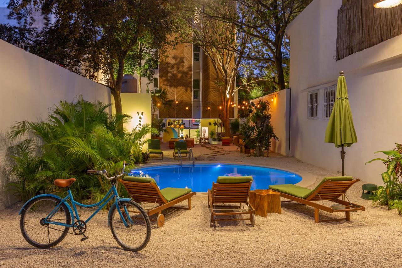 Oostel Smart Hostel - Tulum Pueblo (Adults Only) Exterior photo