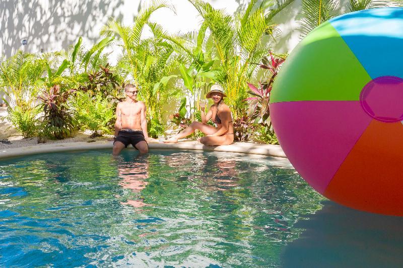 Oostel Smart Hostel - Tulum Pueblo (Adults Only) Exterior photo